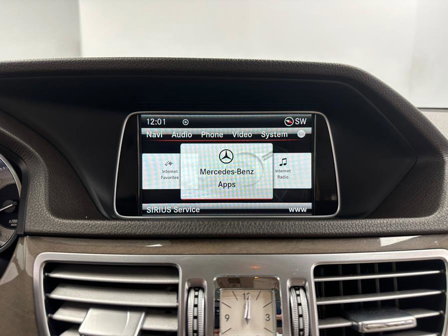 Used 2014 Mercedes-Benz E 350 4MATIC Sedan image 59