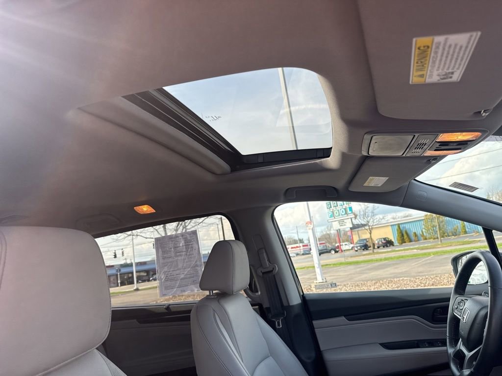 Certified 2024 Honda Odyssey EX-L image 19