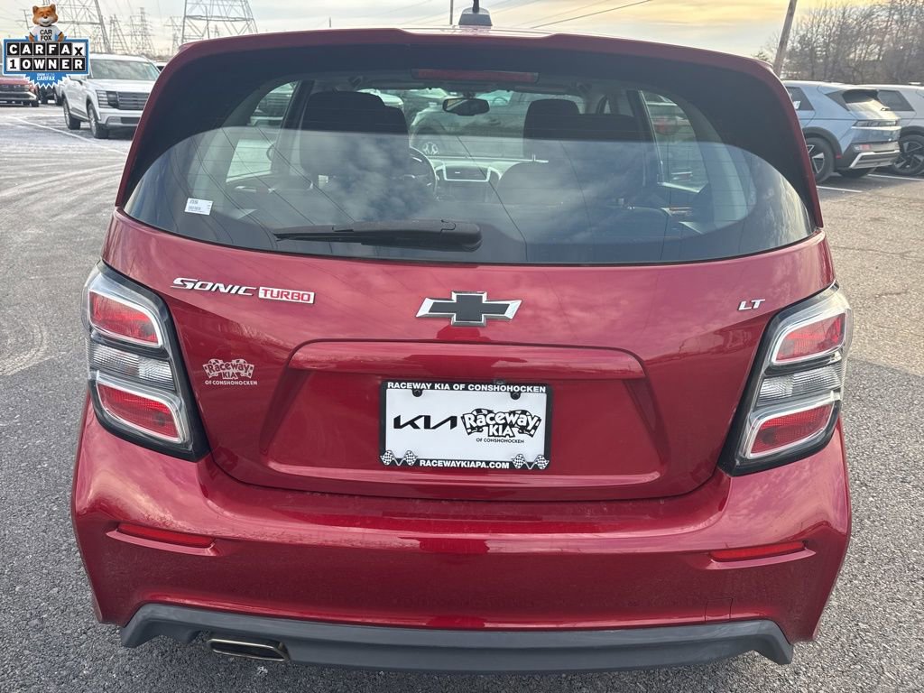 Used 2018 Chevrolet Sonic LT w/ Convenience Package image 9