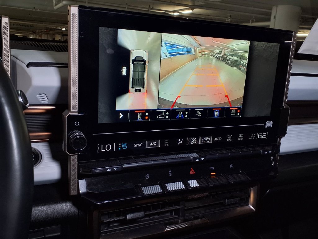 Used 2024 GMC Hummer EV 2X w/ LPO, Sport Package AWD/4WD image 6