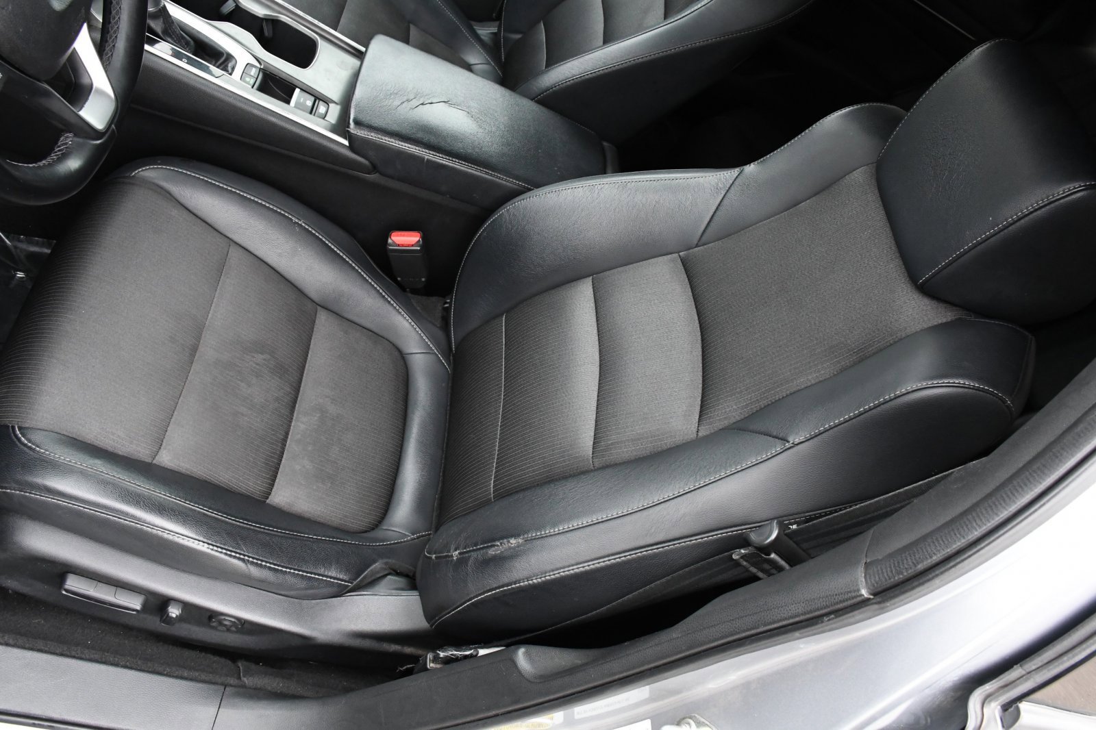 Used 2018 Honda Accord Sport image 16