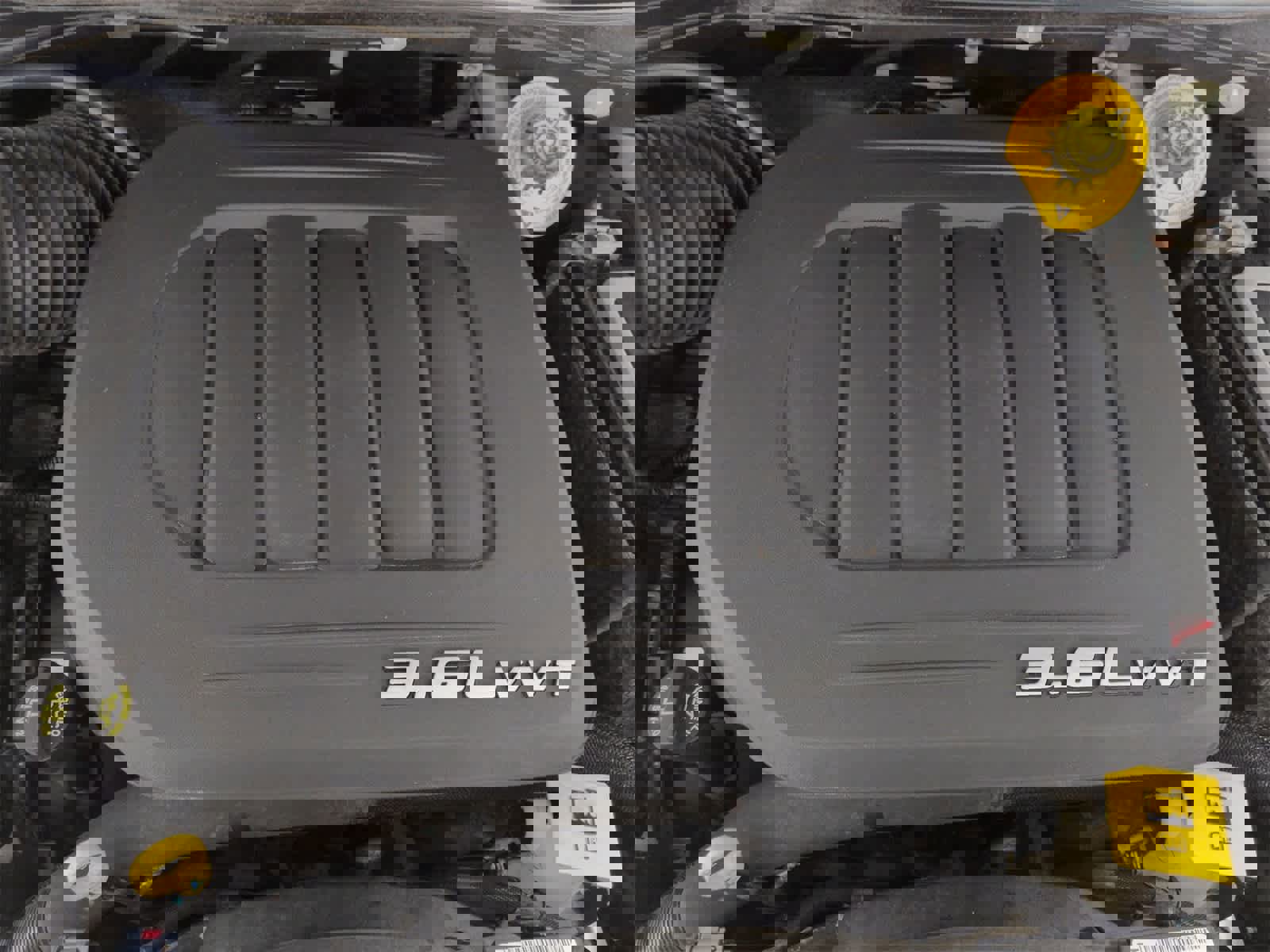 Certified 2018 Dodge Grand Caravan SXT w/ Driver Convenience Group image 15