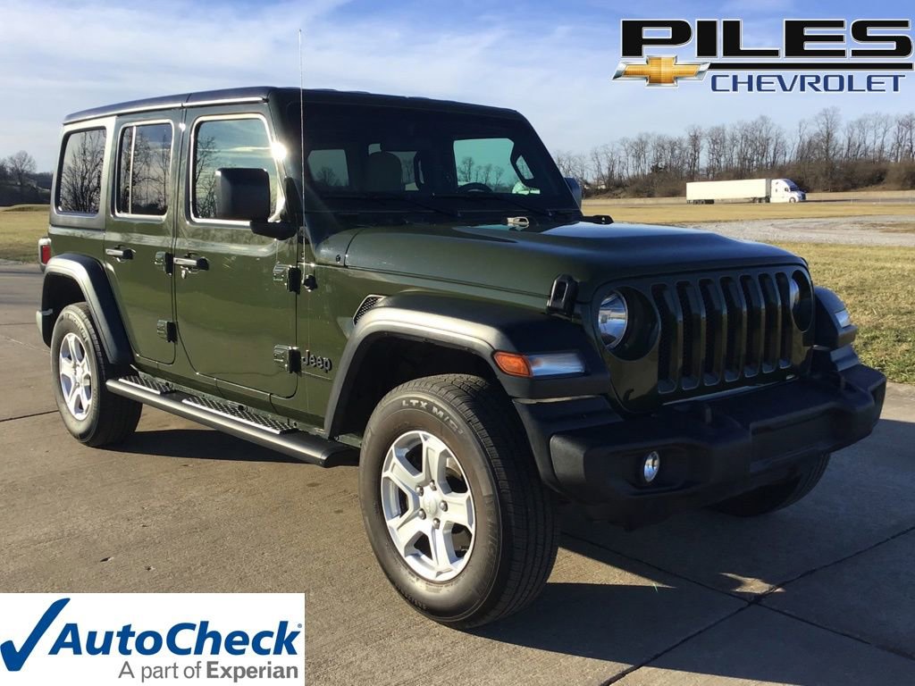 Used 2023 Jeep Wrangler Sport S image 1