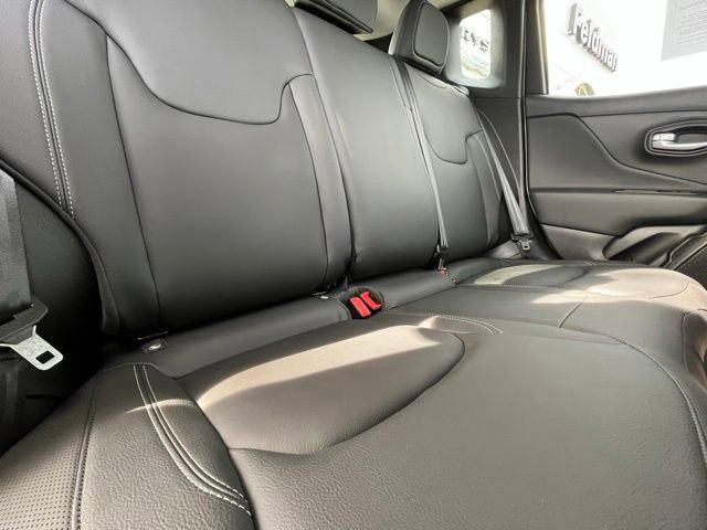 Used 2023 Jeep Renegade Limited w/ Limited Elite Group AWD/4WD image 26