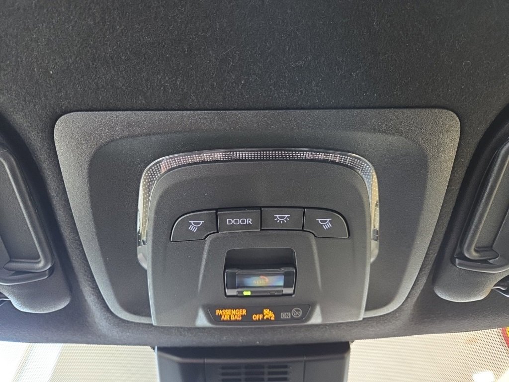 Used 2024 Toyota Corolla SE image 28