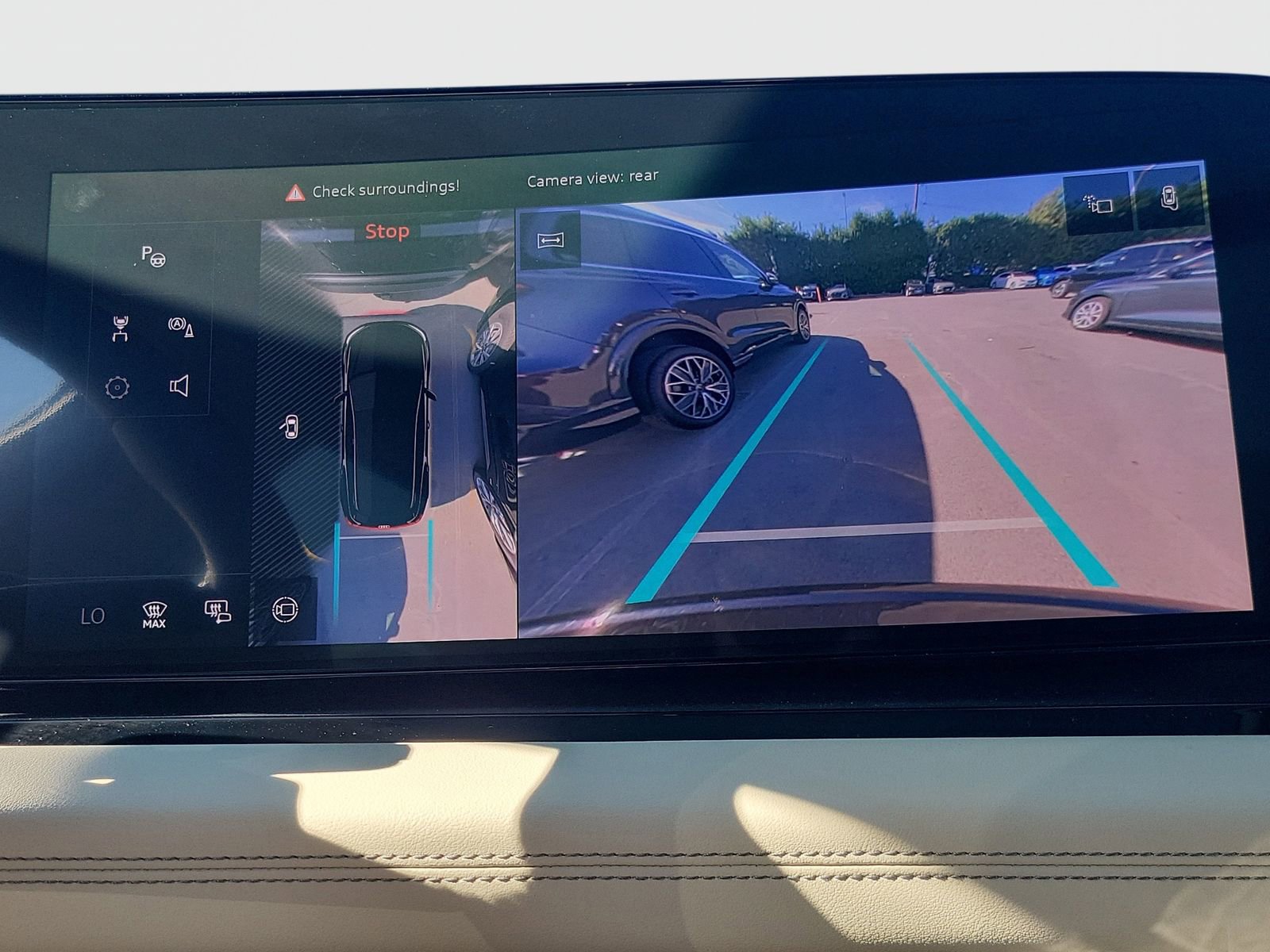 New 2025 Audi Q6 e-tron Premium image 26