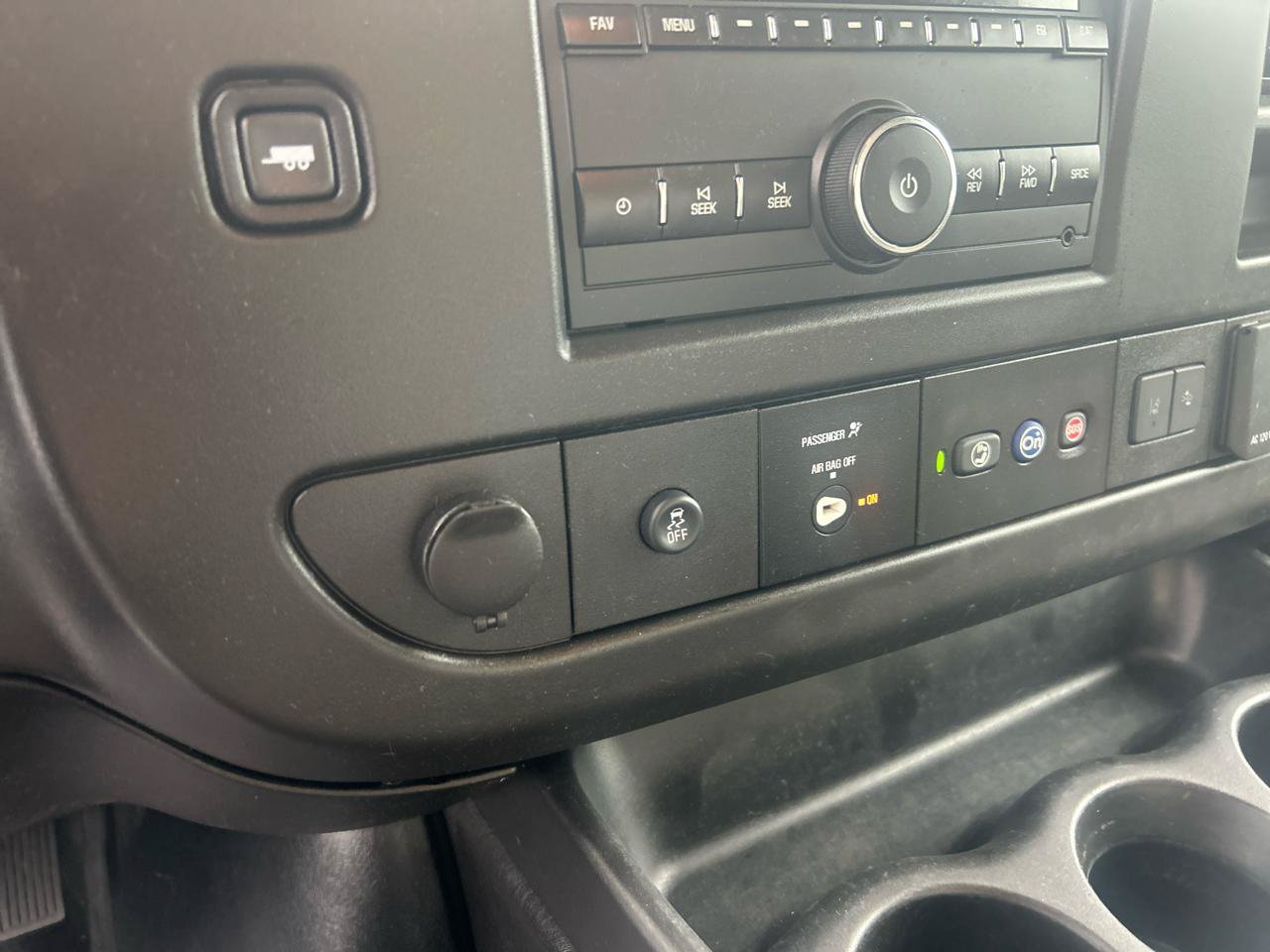 Used 2021 Chevrolet Express 3500 RWD image 22