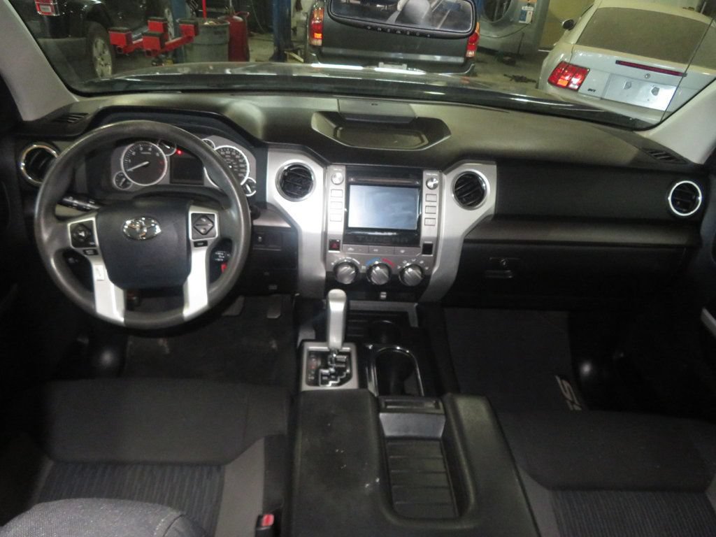 Used 2014 Toyota Tundra SR5 w/ SR5 Upgrade Package RWD image 40
