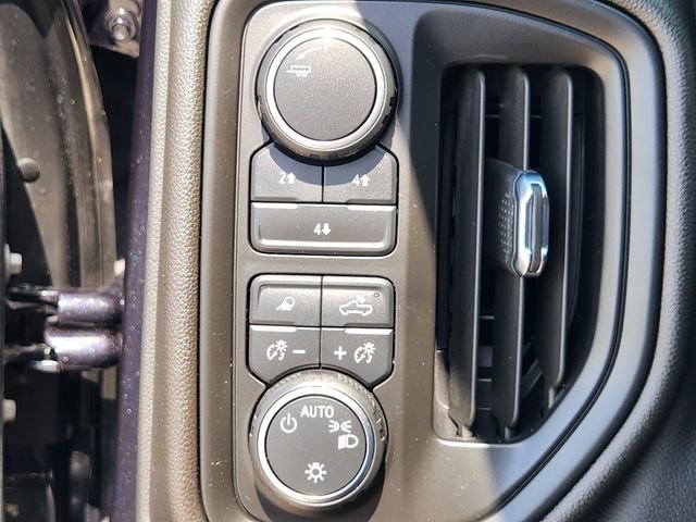Used 2024 Chevrolet Silverado 2500 Custom w/ Custom Value Package image 21