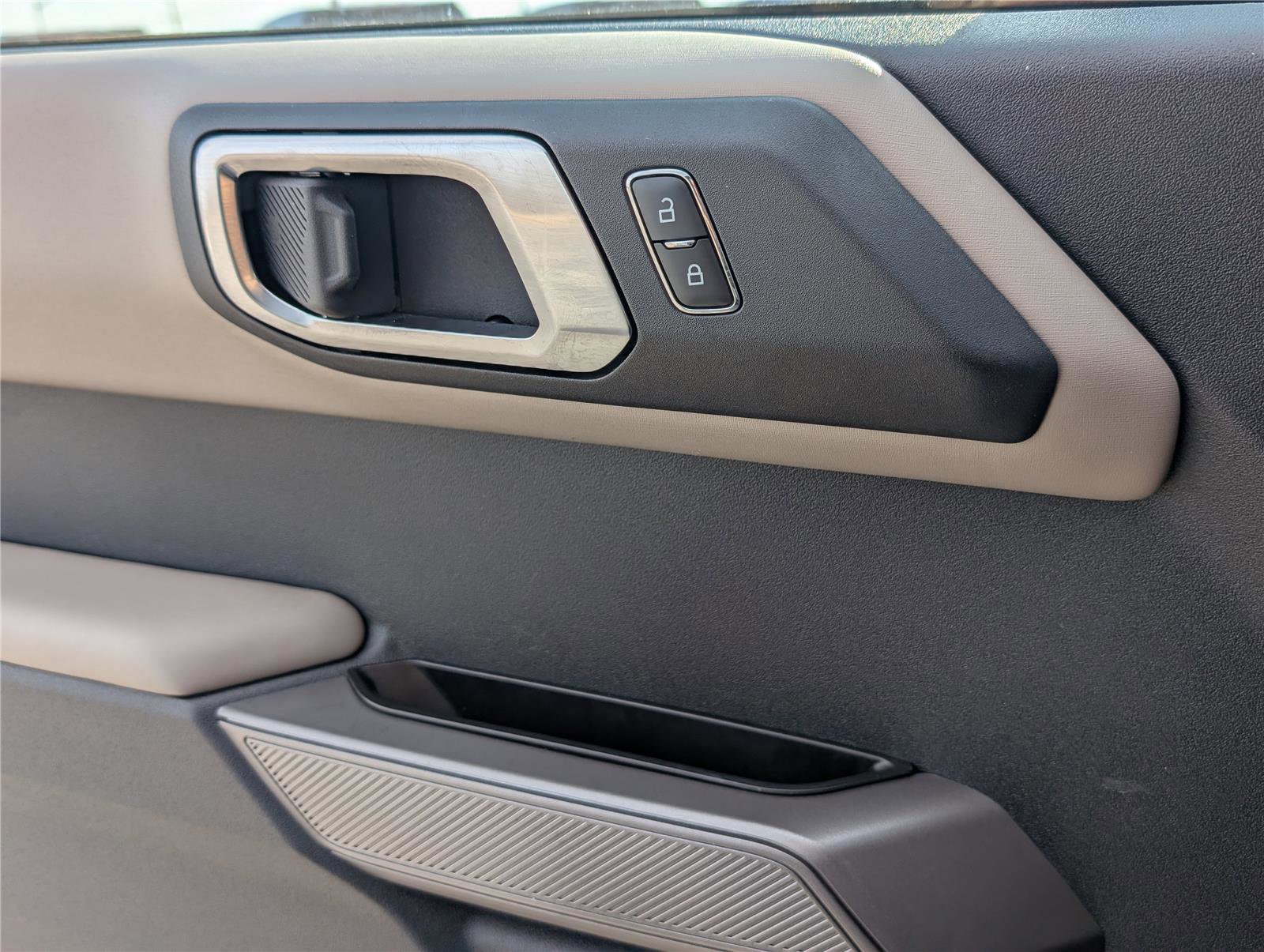 Used 2023 Ford Bronco Wildtrak image 17