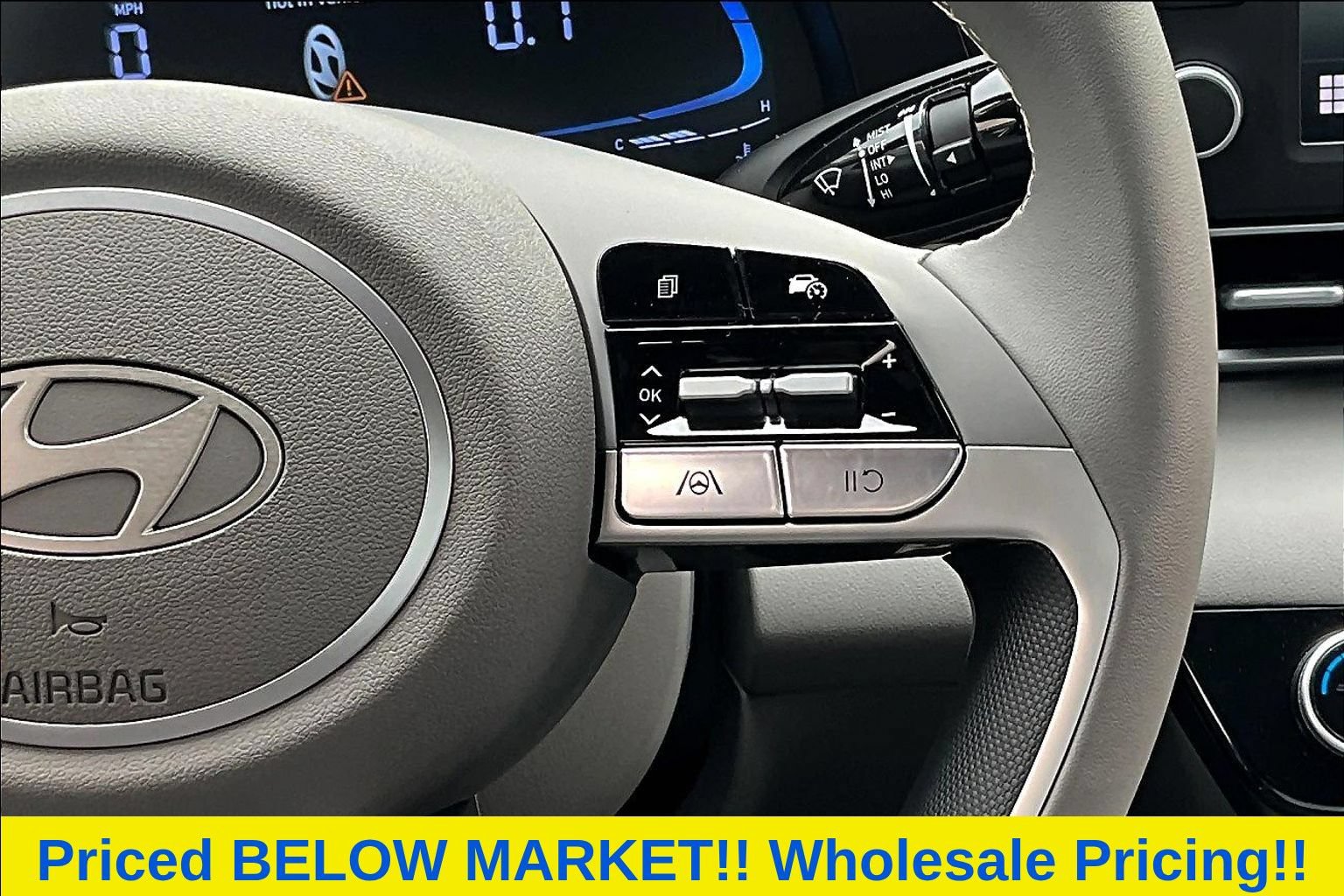 Used 2026 Hyundai Elantra Sport FWD image 12