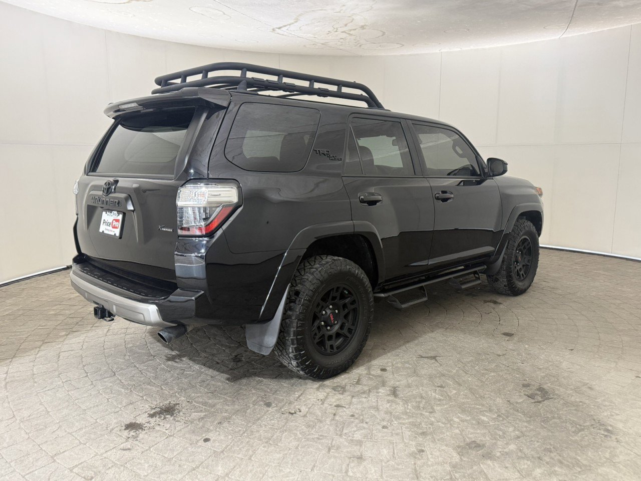 Used 2022 Toyota 4Runner TRD Off-Road image 9