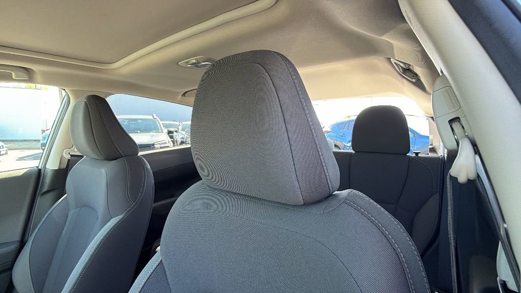 Used 2025 Subaru Crosstrek 2.0i Premium image 22