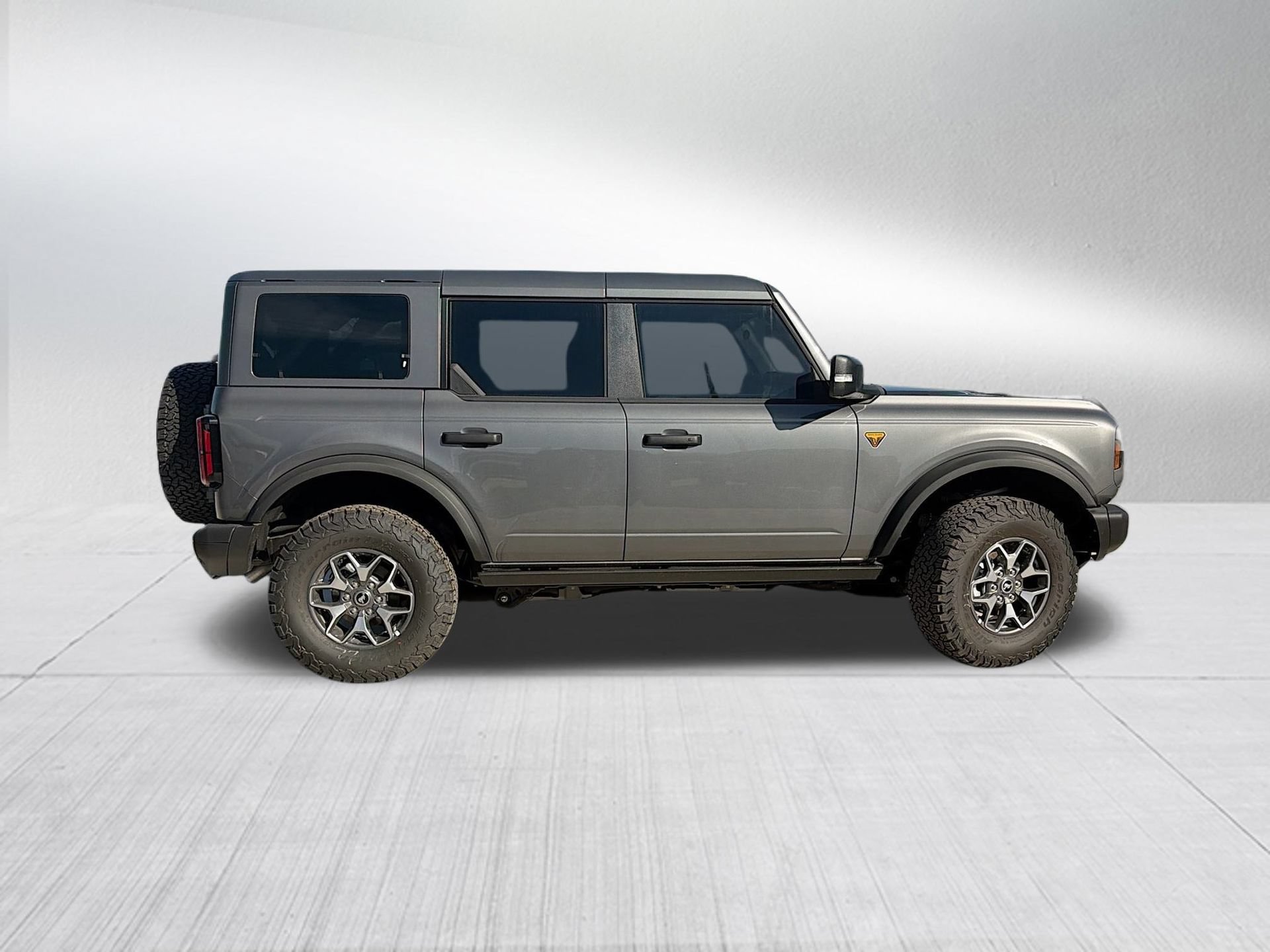 New 2025 Ford Bronco Badlands AWD/4WD image 6