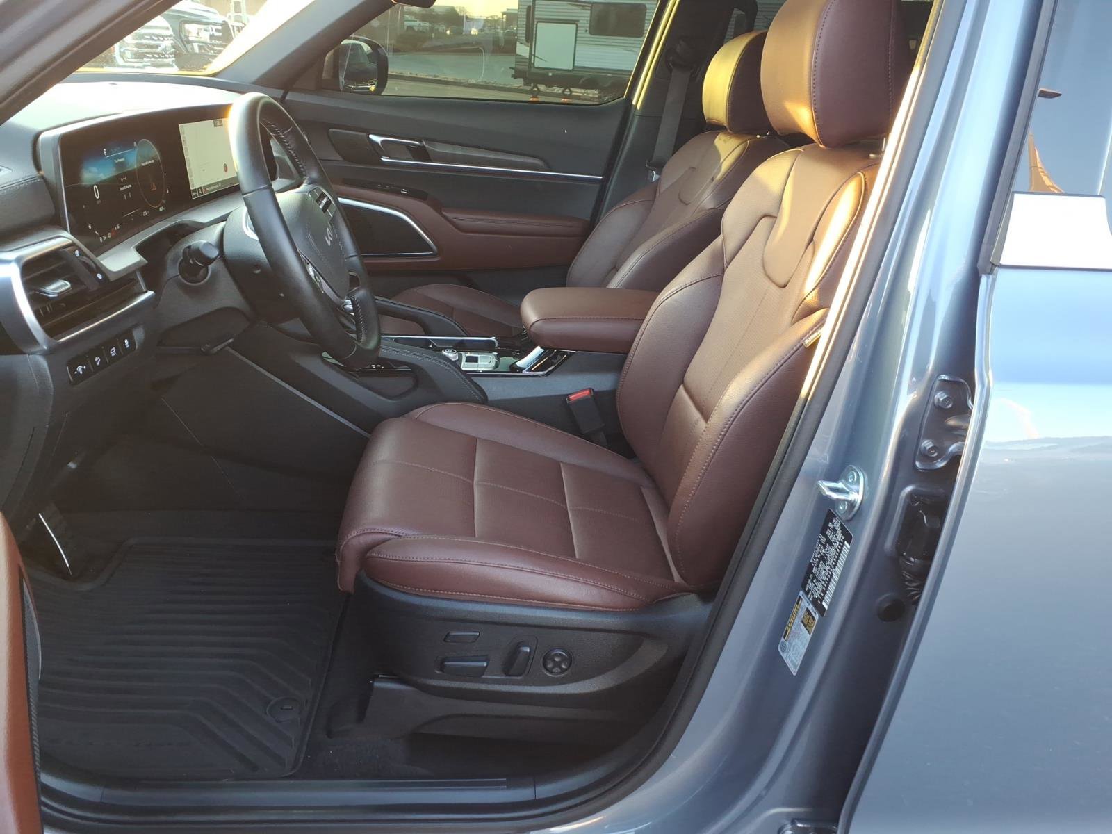 Used 2025 Kia Telluride SX image 15