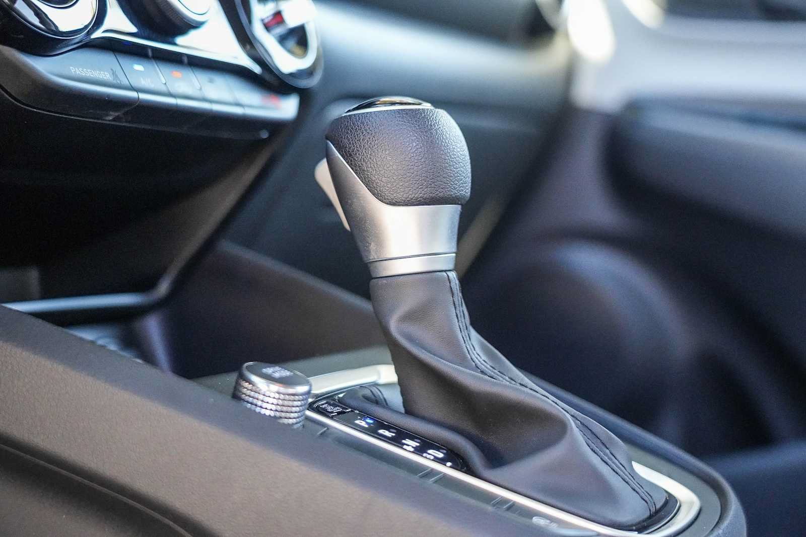 Certified 2023 Hyundai Kona SEL FWD image 21