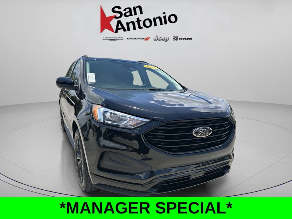 Used 2024 Ford Edge SE w/ Black Appearance Package AWD/4WD image 2