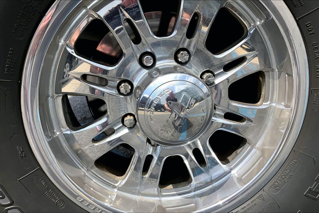 Used 2004 HUMMER H2 AWD/4WD image 3