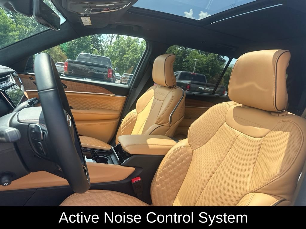 Certified 2025 Jeep Grand Cherokee L Summit AWD/4WD image 8