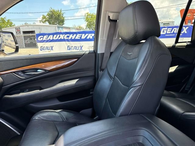 Used 2020 Cadillac Escalade Luxury RWD image 33