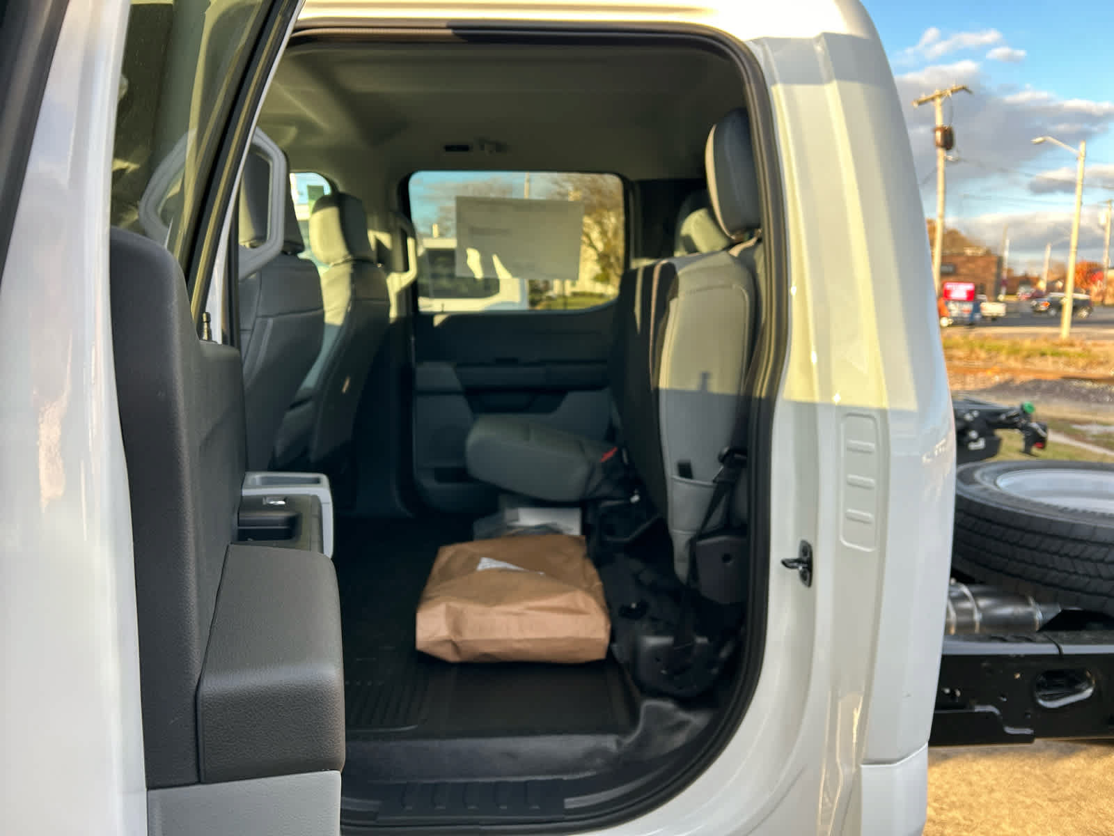 New 2026 Ford F450 XL w/ XL Chrome Package image 4
