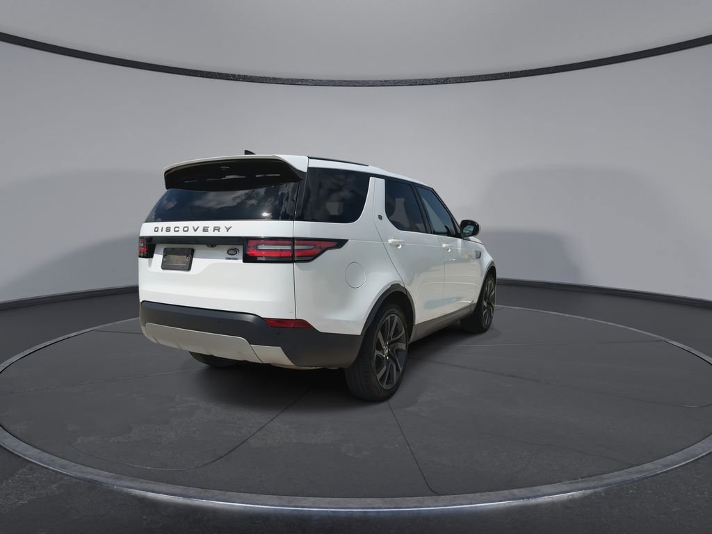 Used 2018 Land Rover Discovery HSE image 8