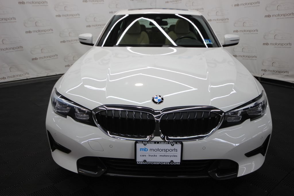 Used 2020 BMW 330i xDrive Sedan AWD/4WD image 10