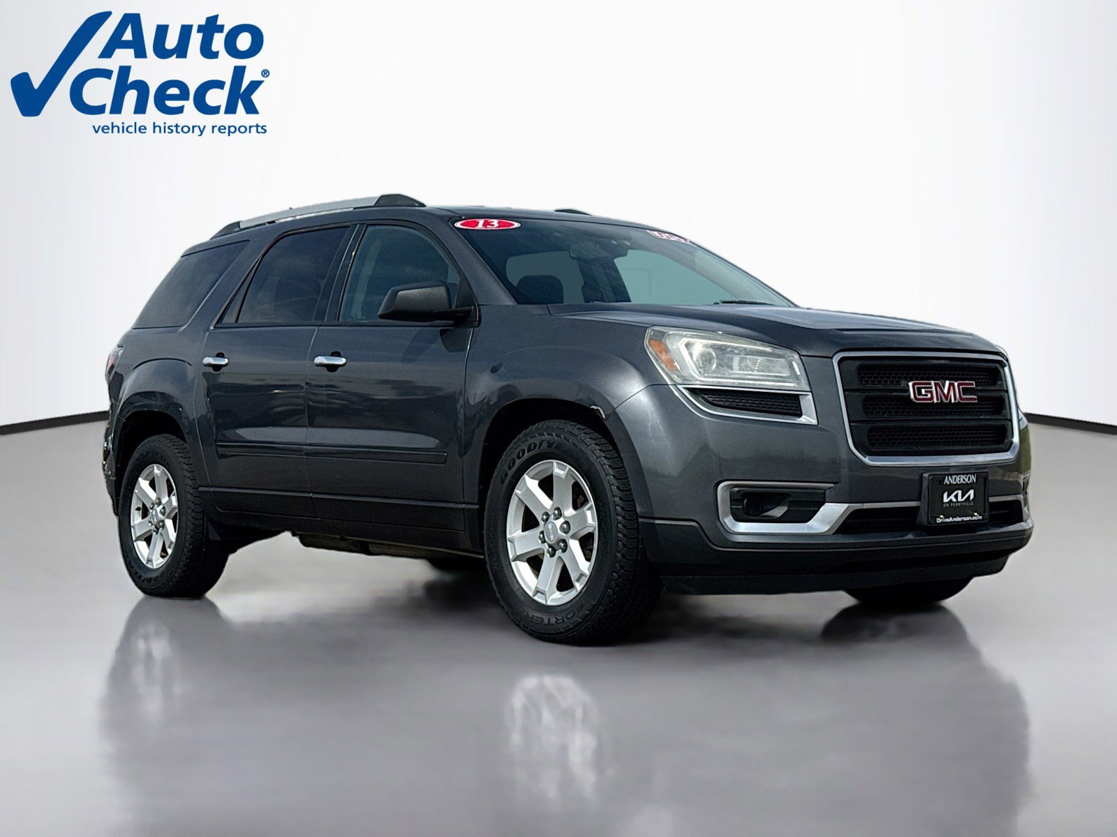 Used 2013 GMC Acadia SLE image 1