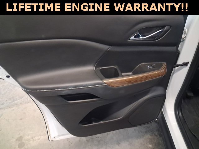 Used 2023 GMC Acadia SLE w/ Driver Convenience Package image 18