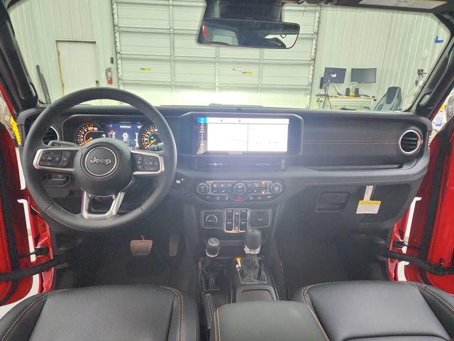 New 2026 Jeep Wrangler Unlimited Sahara AWD/4WD image 25