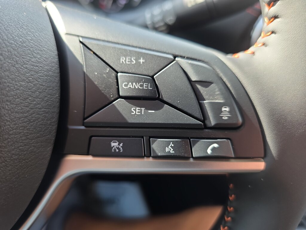 Used 2025 Nissan Sentra SR image 9