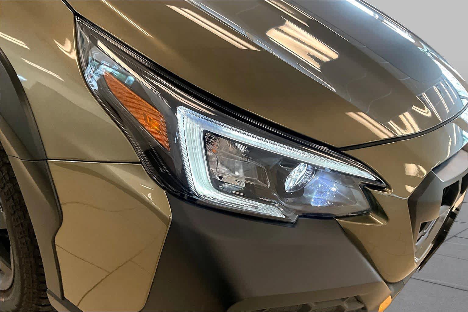 Used 2025 Subaru Outback Wilderness AWD/4WD image 26