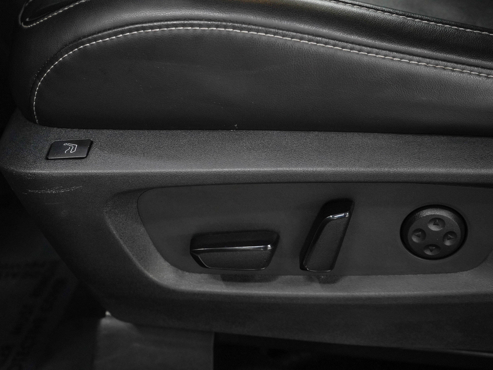 Used 2023 INFINITI QX60 Sensory AWD/4WD image 27