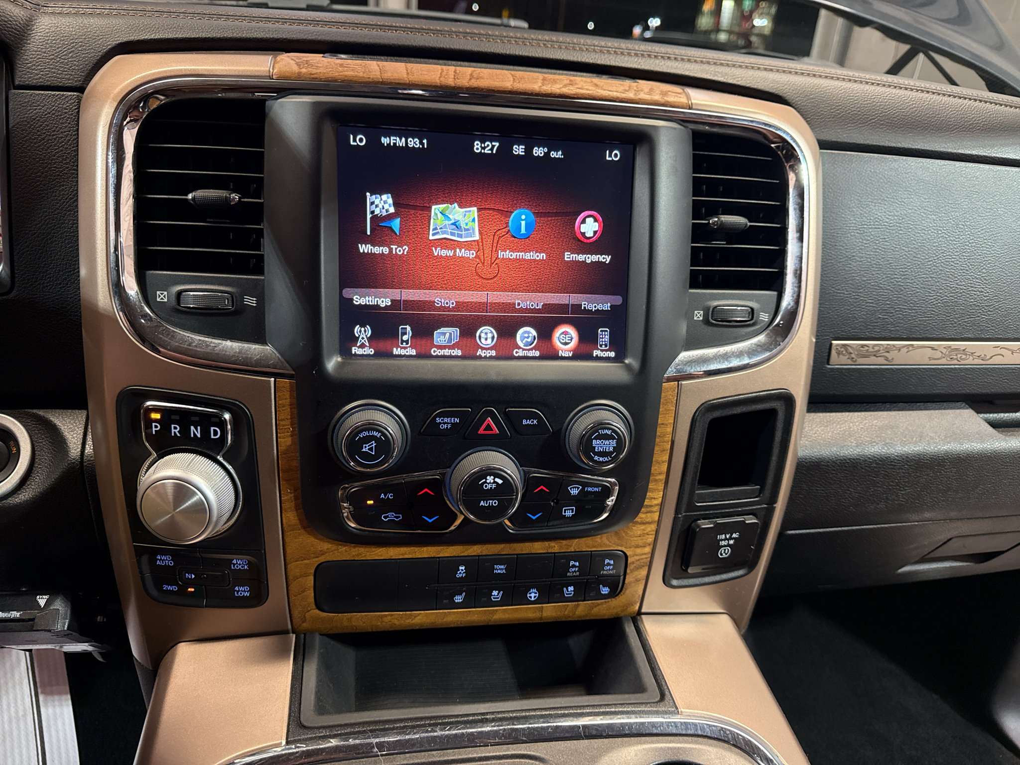 Used 2017 RAM 1500 Laramie Longhorn w/ Convenience Group AWD/4WD image 19