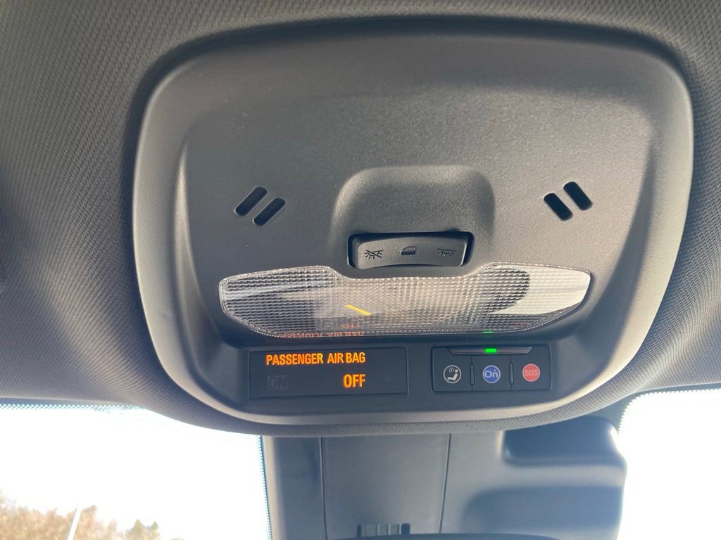 New 2026 Chevrolet Trax RS w/ Driver Confidence Package image 24