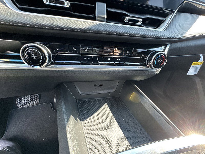 New 2026 Chevrolet Equinox LT w/ Midnight Edition image 16