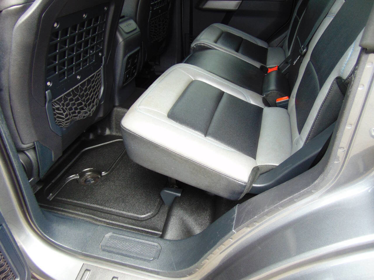 Used 2022 Ford Bronco Black Diamond image 9