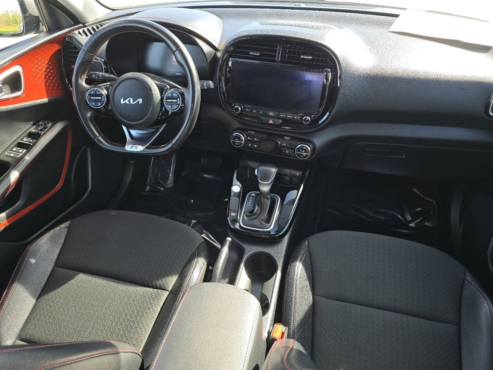 Used 2023 Kia Soul GT-Line image 28