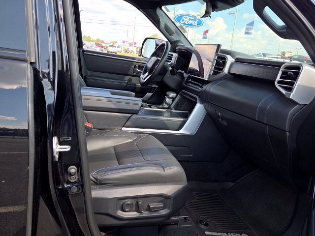 Used 2024 Toyota Sequoia Platinum AWD/4WD image 12