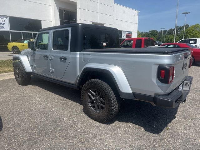 Used 2024 Jeep Gladiator Sport AWD/4WD image 12