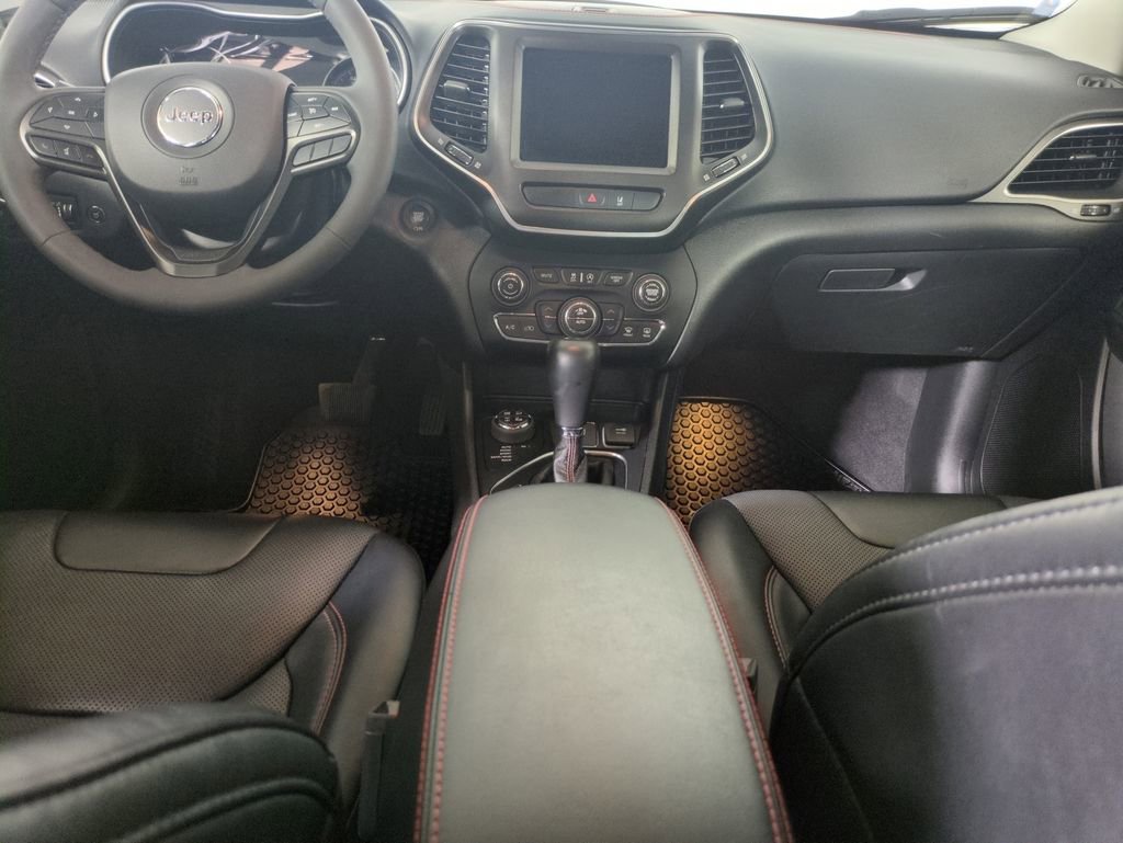 Used 2022 Jeep Cherokee Trailhawk w/ Premium Leather Package image 17