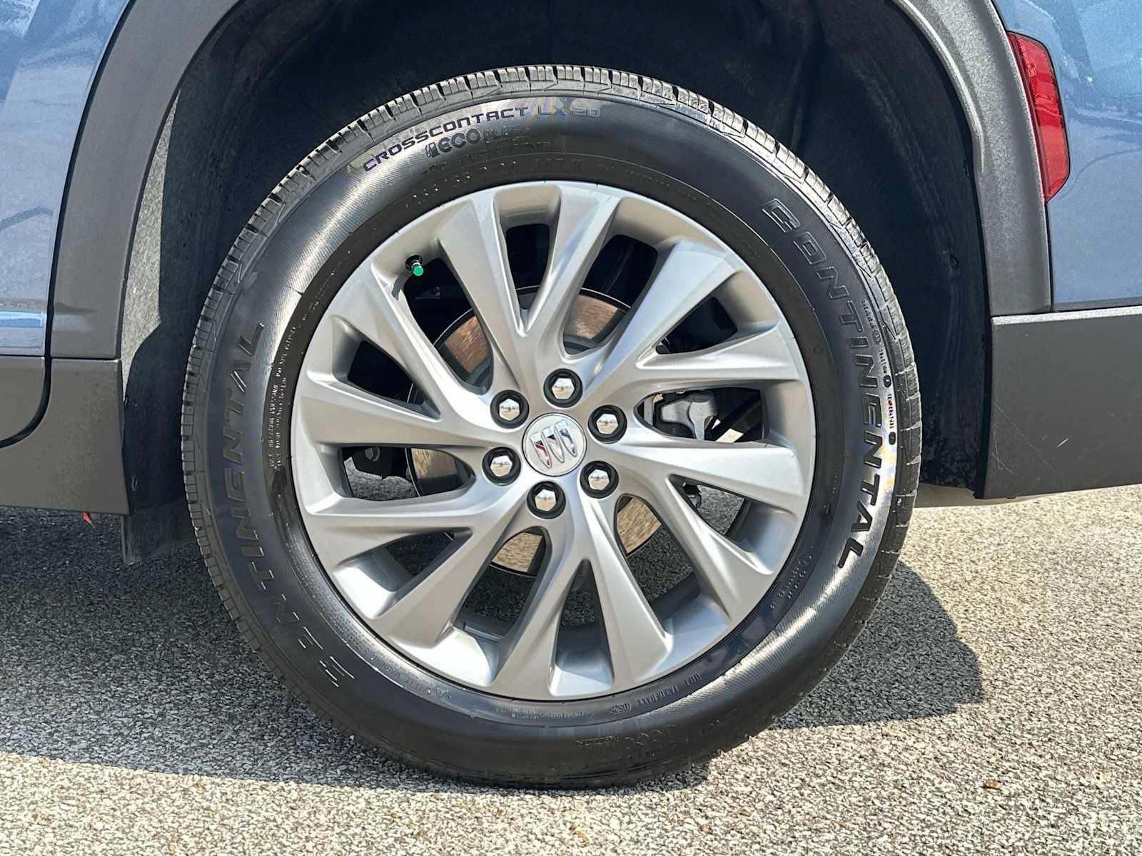 Used 2025 Buick Enclave Preferred w/ Power Package FWD image 14