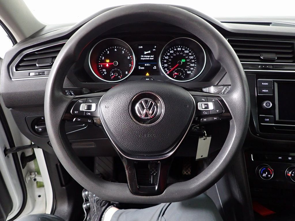 Used 2018 Volkswagen Tiguan S image 27