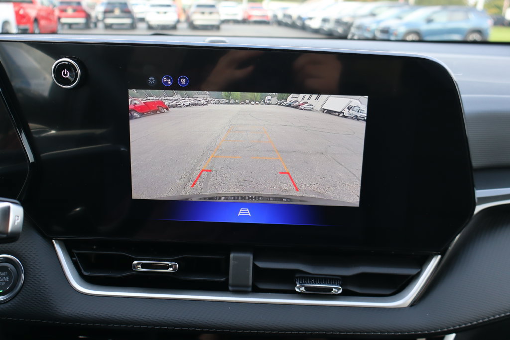 New 2027 Chevrolet Equinox LT FWD image 13