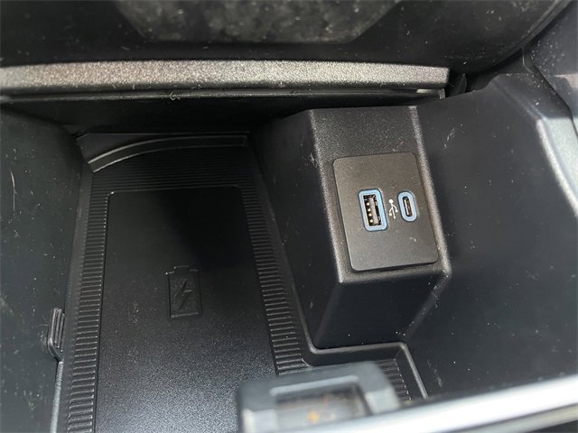 Used 2020 Ford Edge Titanium image 27