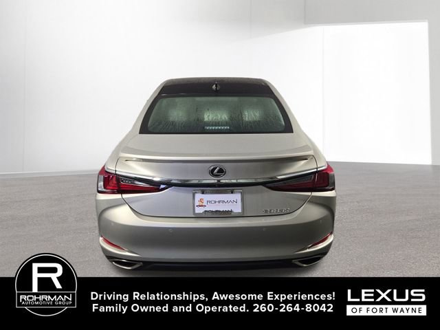 New 2025 Lexus ES 350 Ultra Luxury image 8