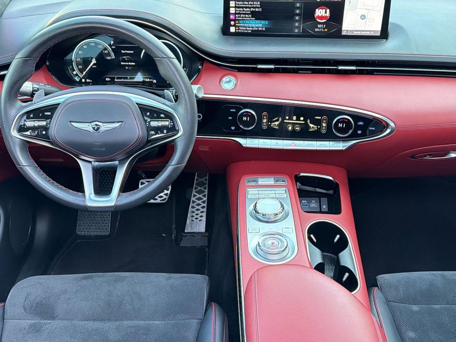 Used 2022 Genesis GV70 3.5T Sport w/ Sport Prestige Package image 29