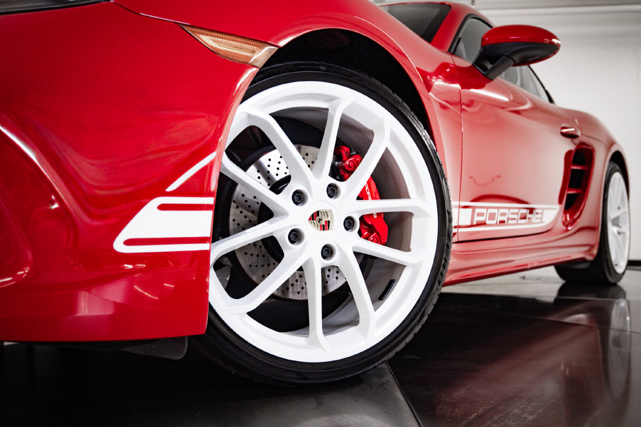 Certified 2024 Porsche 718 Cayman RWD image 12