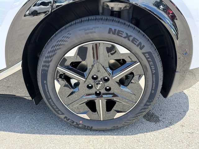 New 2026 Kia EV6 Wind RWD image 26