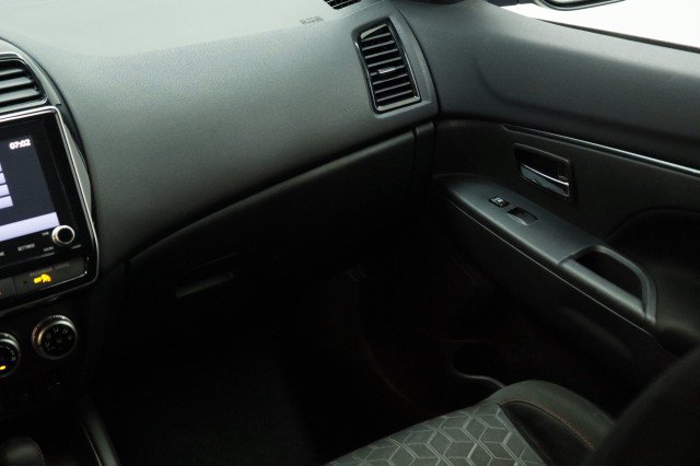 Used 2023 Mitsubishi Outlander Sport LE AWD/4WD image 26